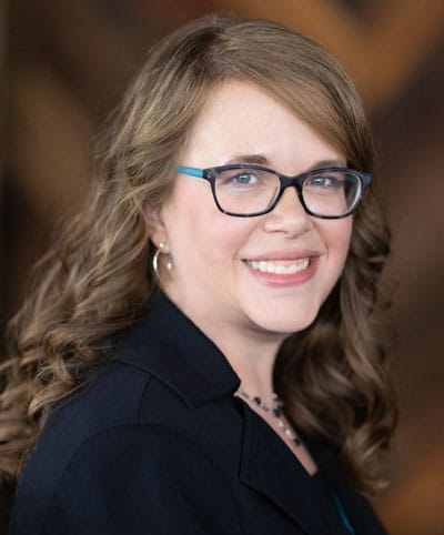 Amy Bee Bio Photo