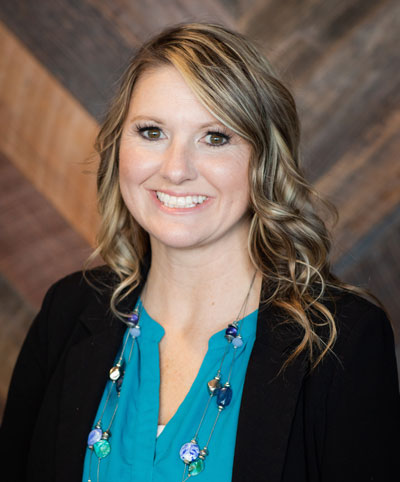 Wendy Railey Headshot