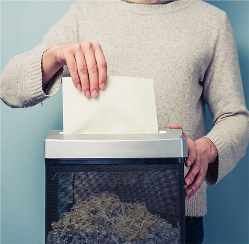 Decluttering Documents: The Keep or Shred Debate